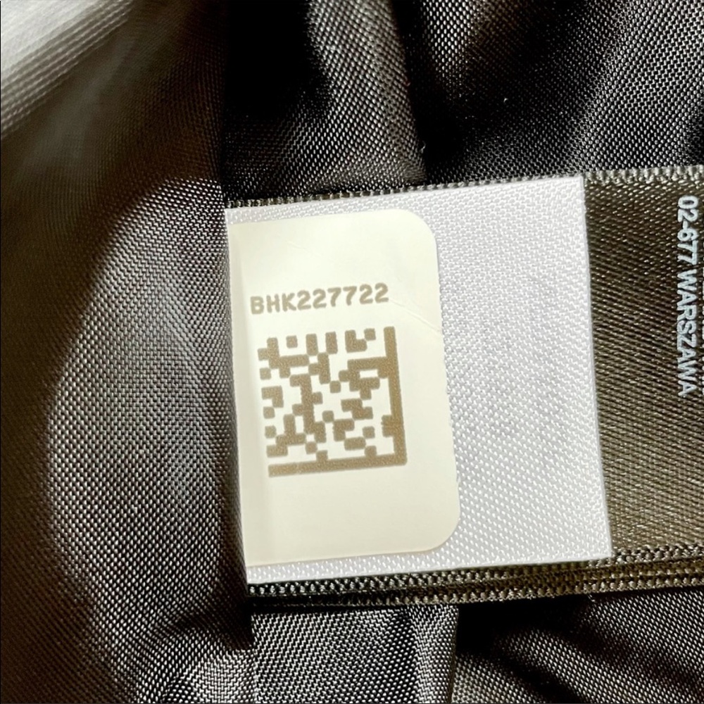 The North Face Women’s Gotham Down Jacket II In Black - Picture 6 of 8